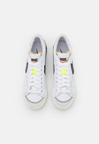 Nike Sportswear Sneakers - white