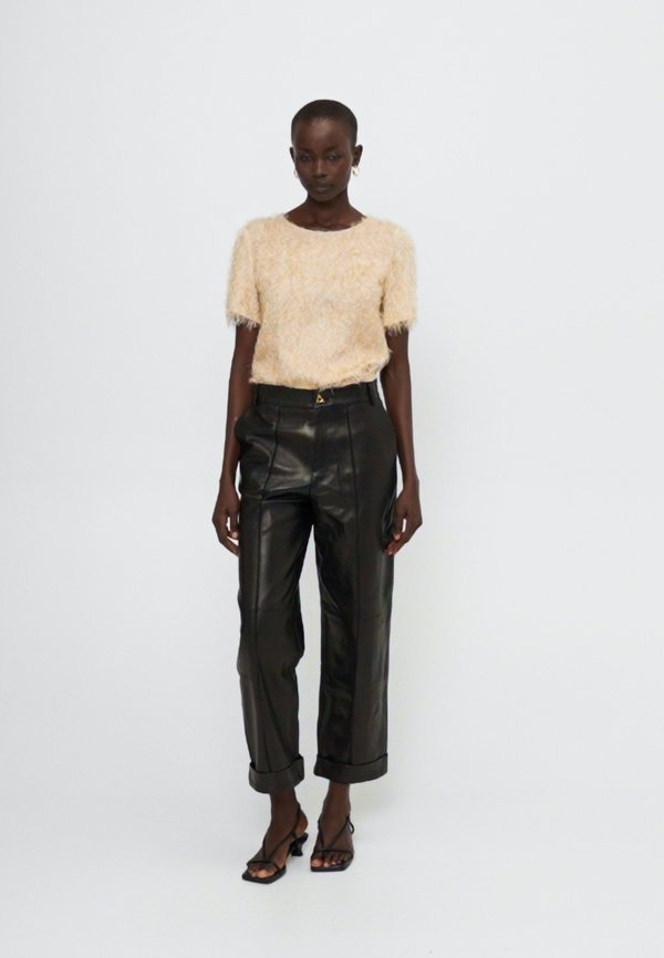 ZIMA PANTS - Leather trousers4