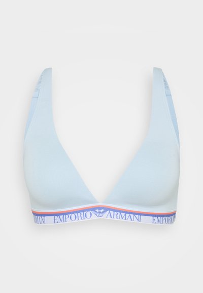 Világoskék, háromszög alakú bralette, puha anyagból készült, amelyen egy fehér és narancssárga márkás szalag található az "EMPORIO ARMANI" felirattal.