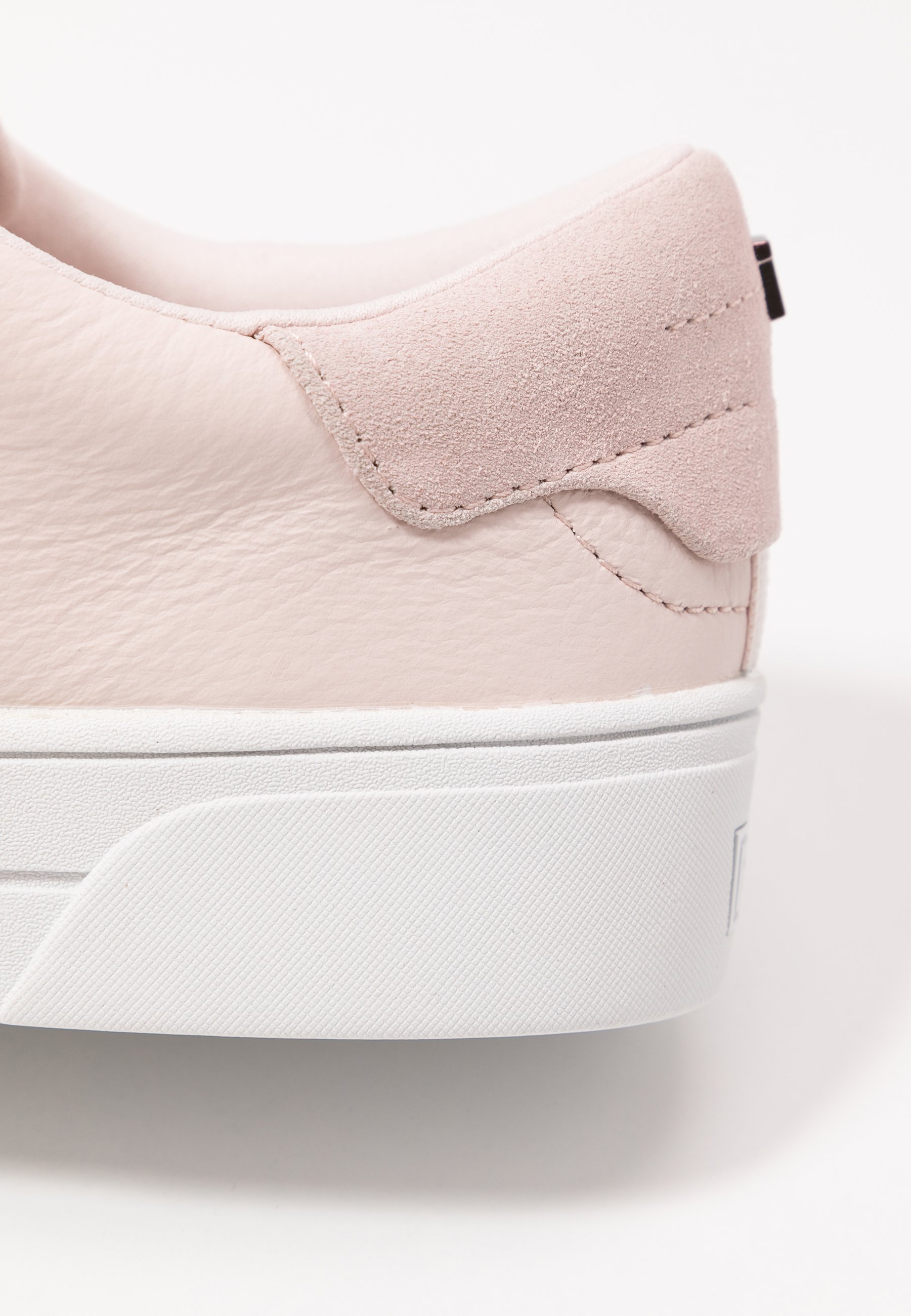 Ted Baker CLEARI Joggesko light pink Zalando.no Ted Baker CLEARI Joggesko light pink Zalando.no