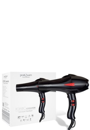Secador de pelo negro PostQuam Professional Ionic Revolution con botones rojos mostrado junto a una caja blanca de embalaje.