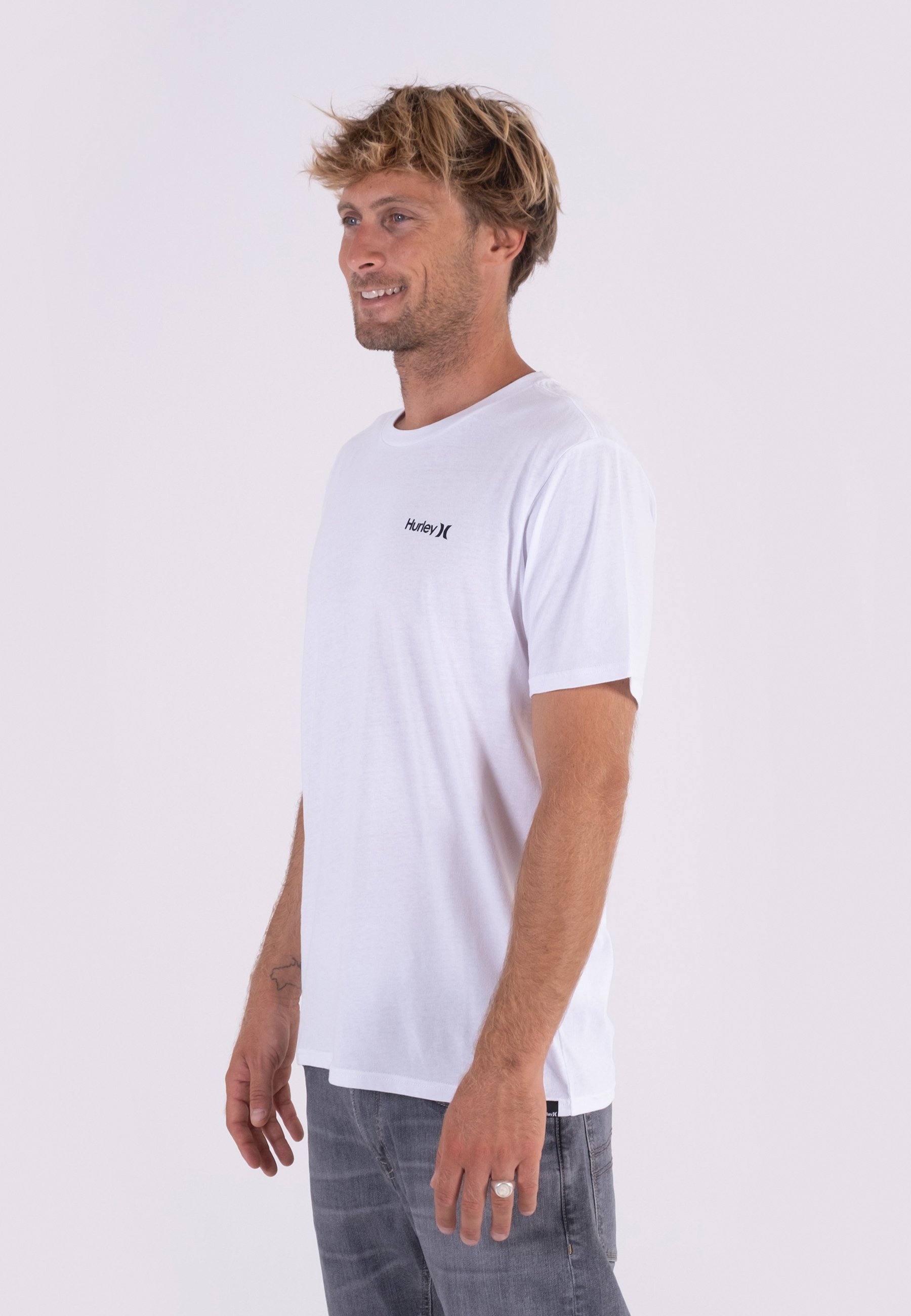 camiseta basica hurley