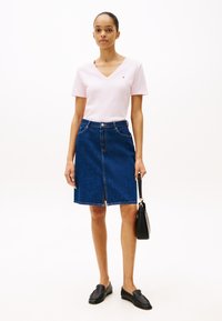Thumbnail Image 3