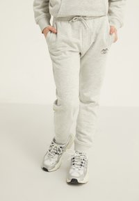 Yourturn Kids UNISEX - Tepláky - mottled light grey