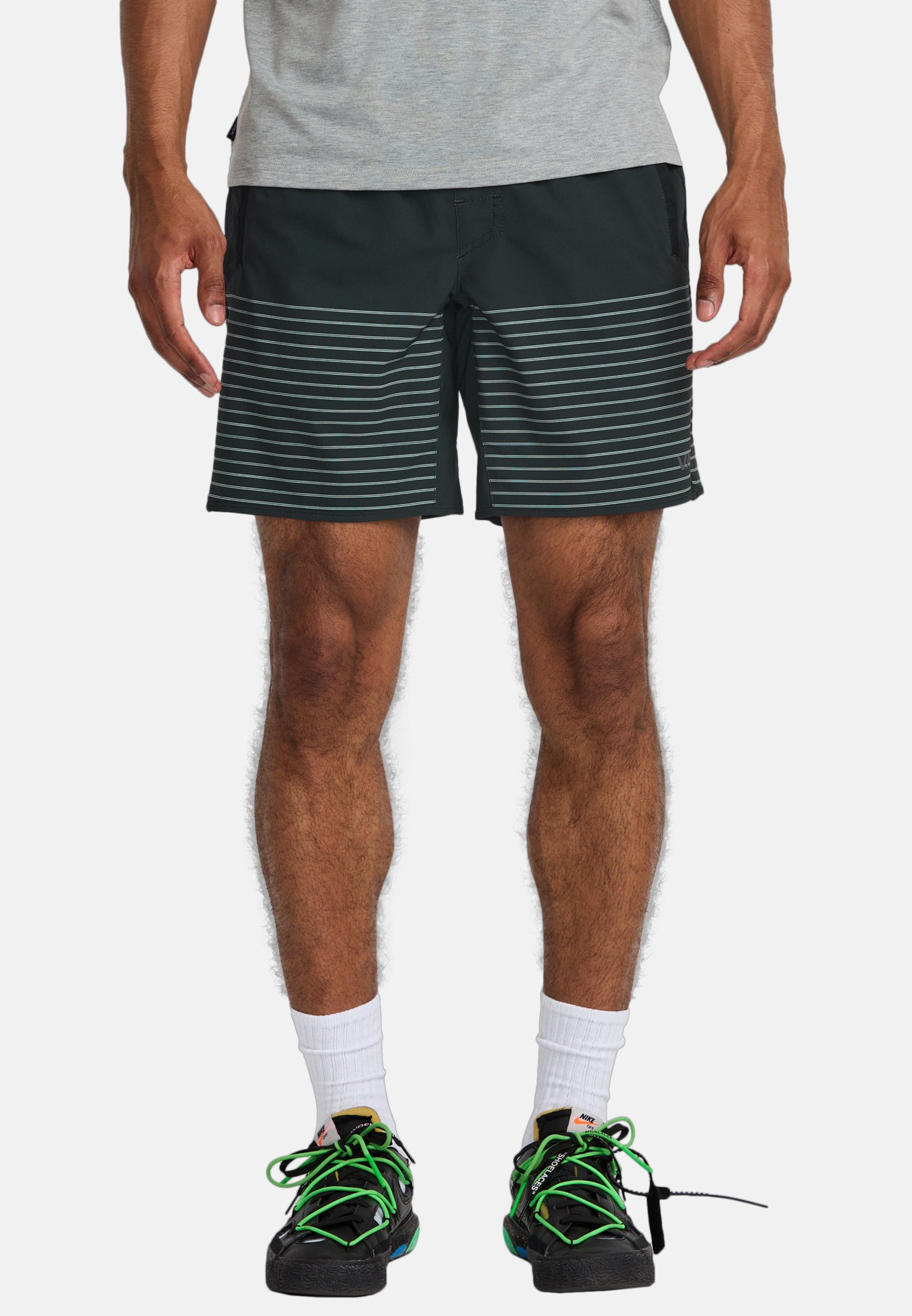 RVCA SPORT YOGGER 17- PERFORMANCE Short de sport kyc/vert