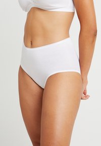 Hanro SEAMLESS MAXI - Slip - white