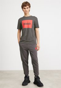 HUGO DULIVE - T-shirts med print - dark grey