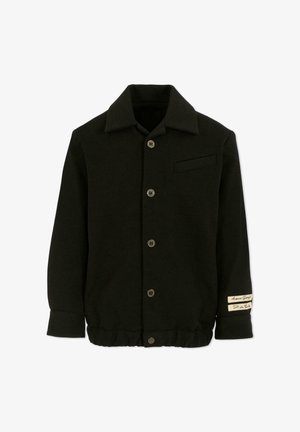 Zwarte jas met knopen, kraag, borstzak en elastische tailleband. Gemaakt van zachte stof met een label op de mouw.