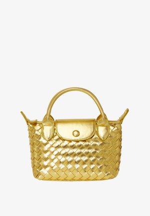 Arany szövetű kézitáska sima, fényes felülettel, kettős, lekerekített füllel és patentos záródással. Kompakt kialakítását kontrasztos részletek jellemzik.