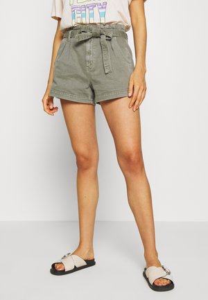 Shorts - olive