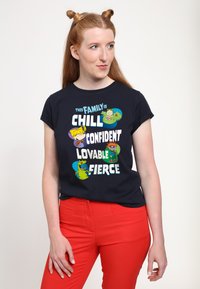 Henry Tiger RUGRATS FAMILY IS ALL - Camiseta estampada - navy blue