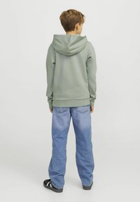 Jack & Jones Junior JJECORP LOGO HOOD - Mikina s kapucňou - iceberg green