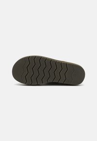 Even&Odd Plateaustøvletter - khaki