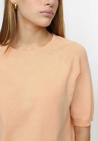 Soft Rebels MARLA O-NECK - T-Shirt basic - peach parfait