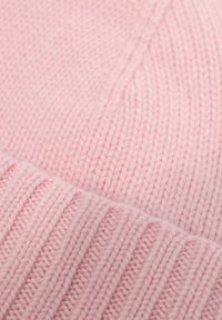 GOBI Cashmere Mössa - almond blossom