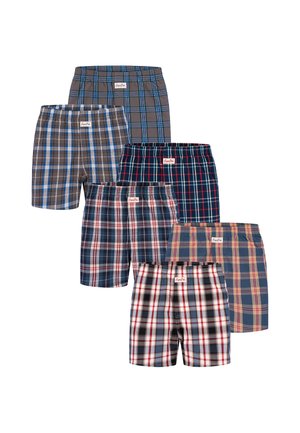 Sei paia di boxer uomo a quadri in varie combinazioni di colori blu, marrone, rosso e beige disposti su due file sfalsate.