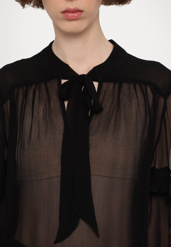 EXCLUSIVE IOLA  - Blouse2