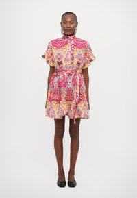 MILLE VIOLETTA DRESS - Tričkové šaty - pink