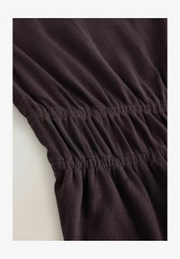 Valimata, chocolate brown