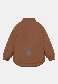 Brun, vadderad jacka med hög krage, elastiska ärmslut och två grå stjärnor på baksidan. Slät textur, avslappnad passform, knappstängning.