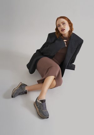 JULIA FUR - Trainers - grau