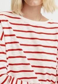 Levi's® MARGOT LONG SLEEVE TEE - Pitkähihainen paita - stripe scarlet