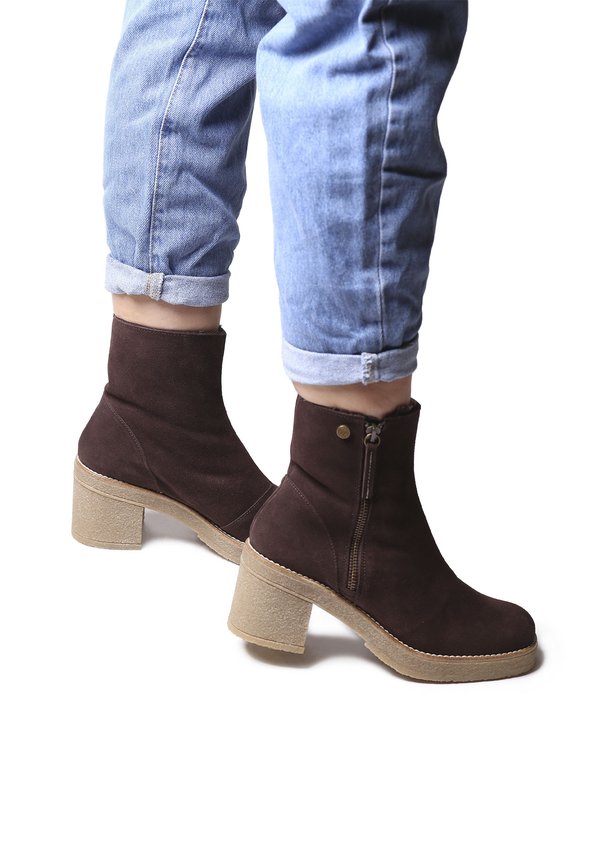 PERU-SY - Stiefelette - marro