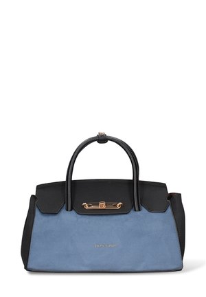 Tweedelige handtas met een zwarte leren bovenkant en een blauw suède body. Voorzien van een goudkleurige gesp en korte leren handvatten. Logo zichtbaar aan de voorkant.