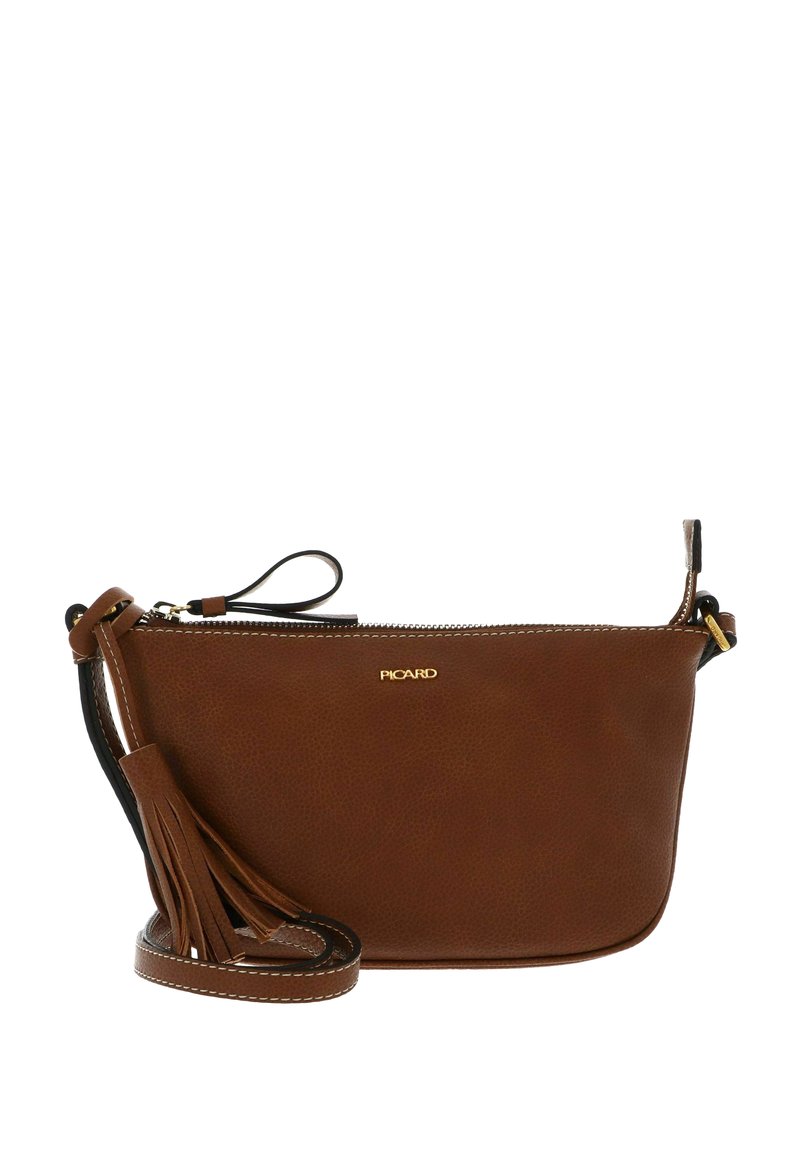 Sac bandoulière en cuir marron avec une finition texturée, fermeture zippée et un détail de pompon. Comprend une sangle fine et amovible. Accent de logo doré.