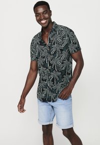 Koroshi SHORT SLEEVE - Ing - verde green