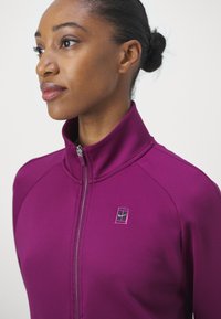 Nike Performance HERITAGE JACKET - Træningsjakke - sangria