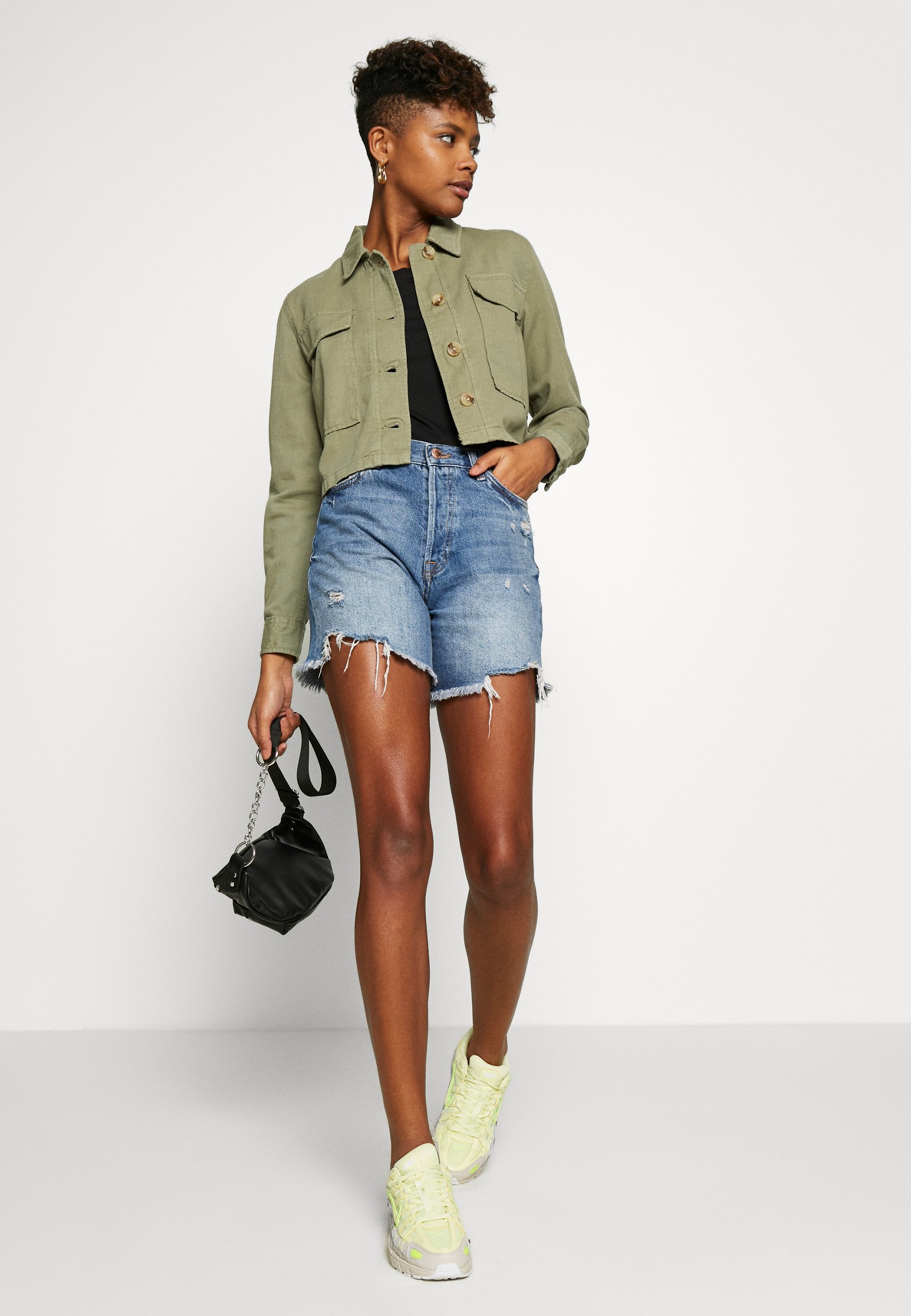 Miss Selfridge OVERSIZE POCKET SHACKET TRIAL Jeansjacka Miss Selfridge OVERSIZE POCKET SHACKET TRIAL Jeansjacka