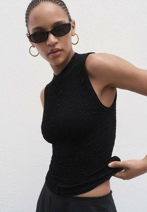 Top - black