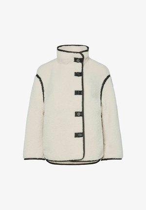 Roomkleurig fleecejack met hoge kraag, vijf zwarte knopen en zwarte bies langs de randen. Boxy ontwerp, zachte textuur.