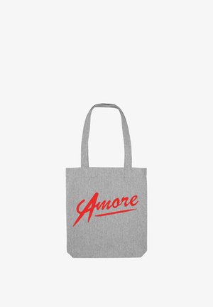 Grijze stoffen tote bag met lange handvatten, voorzien van het woord "Amore" in vetrode cursieve letters aan de voorkant.