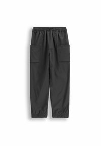 Ciemnoszare spodnie wykonane z lekkiego materiału, z elastycznym pasem, dwoma dużymi kieszeniami po bokach oraz elastycznymi ściągaczami przy kostkach.