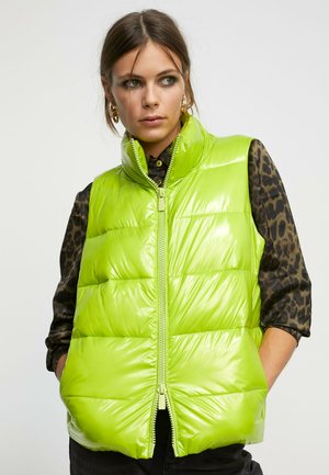 LOLA CASADEMUNT Waistcoat - green