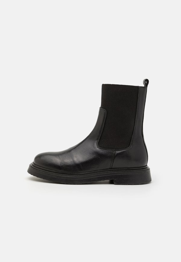 FRIIA - Platform ankle boots