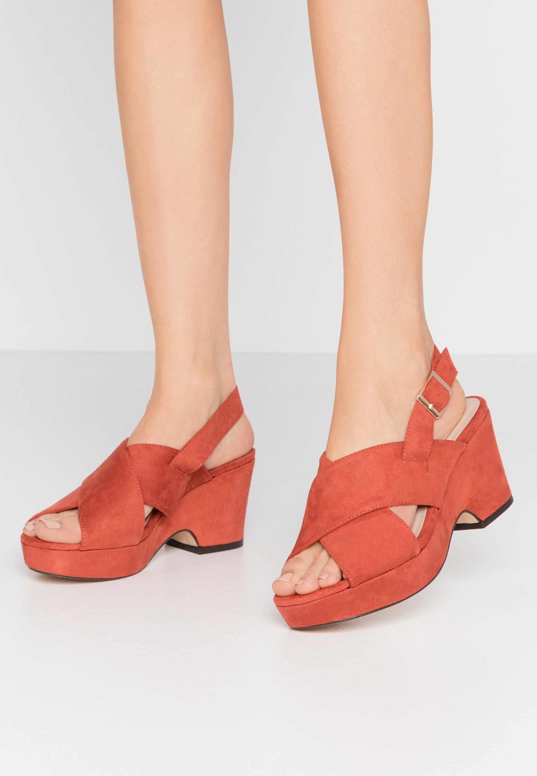 evans eee fit sandals