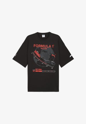 Must must shirt, millel punase ja valge graafikaga F1 ringrajast, millel on silt "Formula 1® RACING" ja PUMA logo.