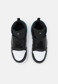 Jordan SKY JORDAN 1 - Tenisice - black/tropical twist/white