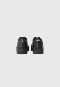 Replay EPIC HIGH - Trainers - black