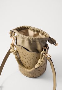 Vanessa Bruno HOLLY MINI  - Håndtasker - olive