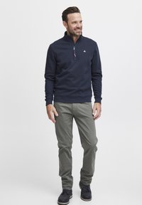 FQ1924 FQWILLIAM - Sudadera - salute
