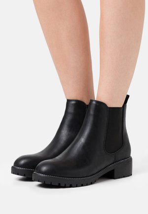 WINTER BOOT - Ankle boot - black