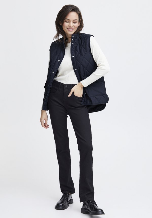 FRLenni - Waistcoat3