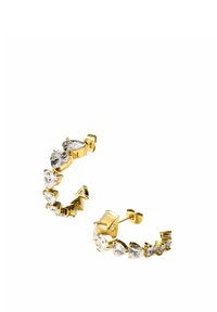 Goldfarbene Ohrringe mit klaren, herzförmigen Edelsteinen, die in einem linearen Design angeordnet sind und eine polierte Textur sowie einen sicheren Verschluss aufweisen.