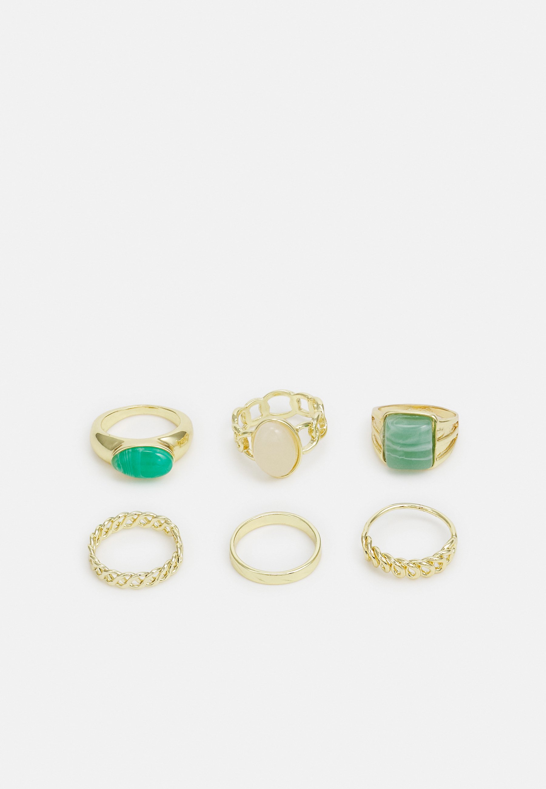 Gold coloured ring