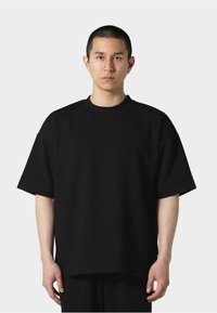 Irasuto Studios WAFFLE  - T-shirts basic - black