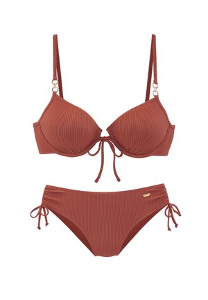 Two-piece ribbed swimsuit in rust color with adjustable shoulder straps and side ties on the bikini bottom.